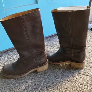 Vintage Frye Rubber sole campus boot. 8B